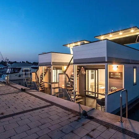 Botel Houseboat With Sea View And Whirlpool 3*