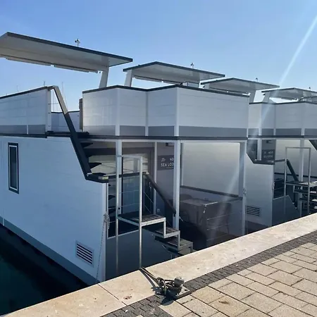 Houseboat With Sea View And Whirlpool 3* Novigrad Istria