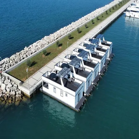 Botel Houseboat With Sea View And Whirlpool Novigrad Istria
