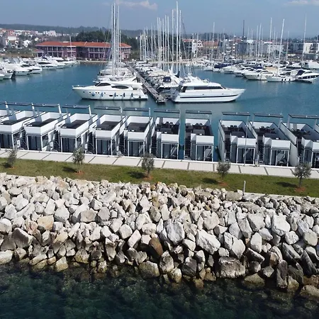 Houseboat With Sea View And Whirlpool Novigrad Istria